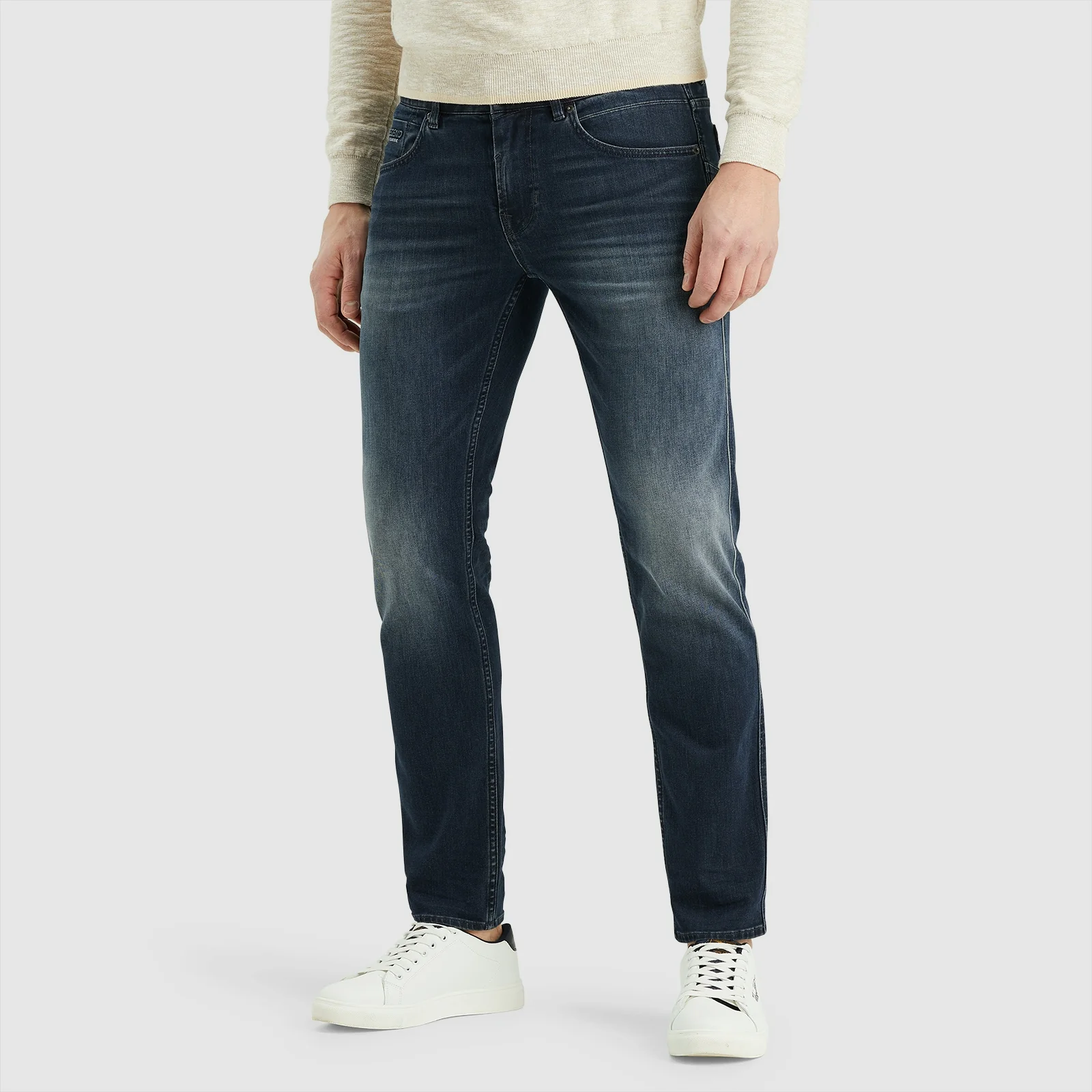 Straight Jeans
