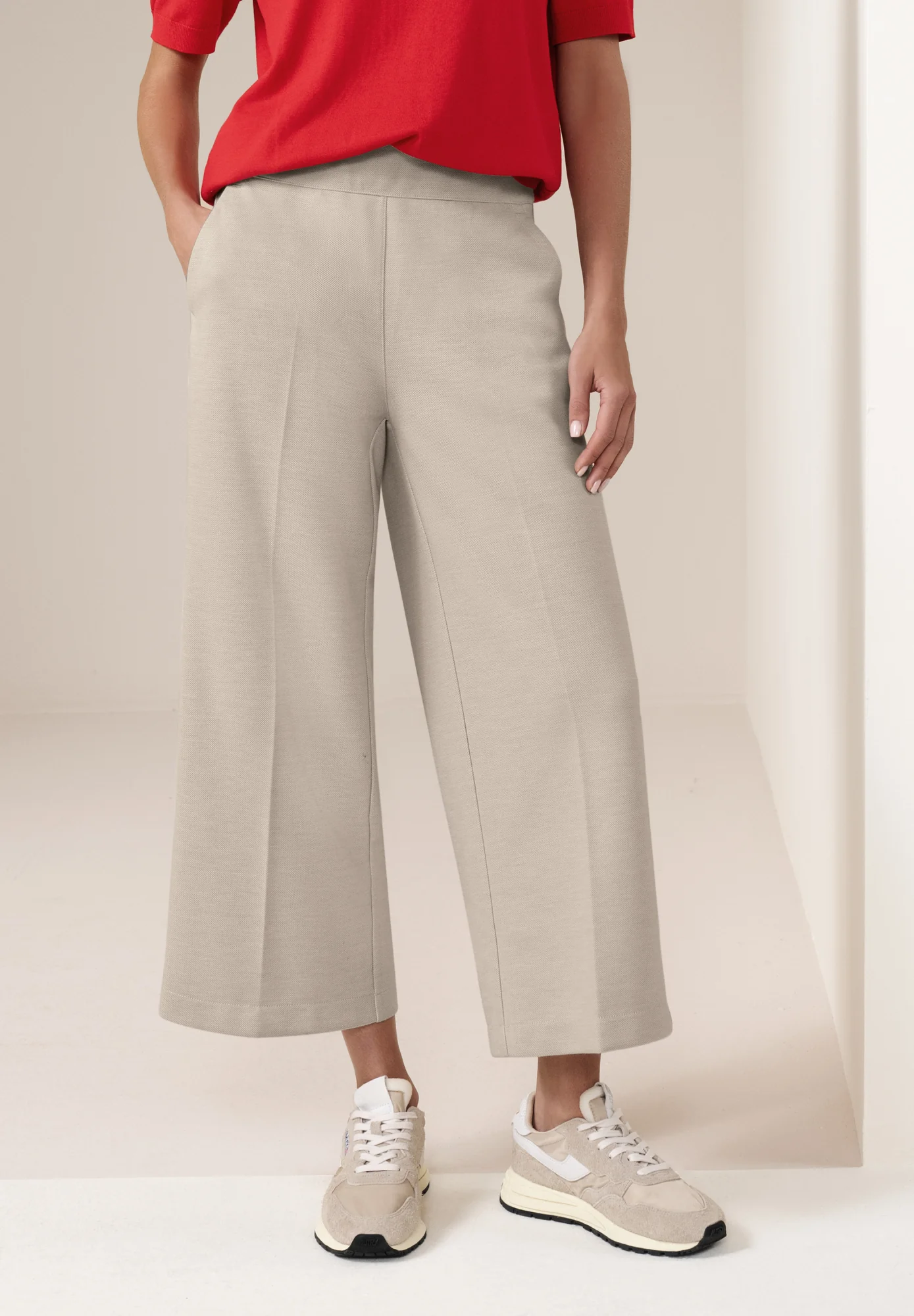 Wide Leg Hose - Image 3