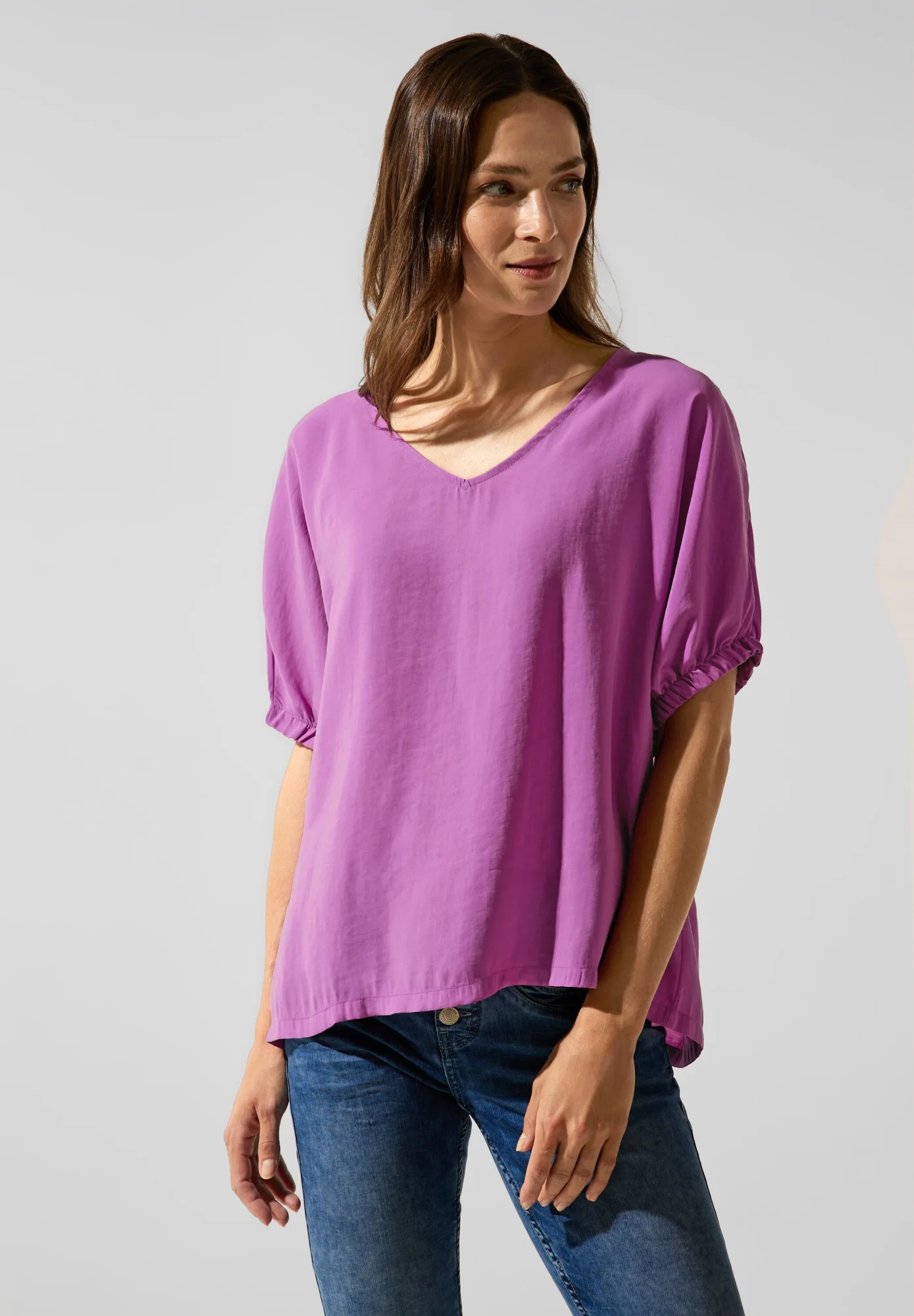 Bluse mit gerafftem Halbarm - Image 2