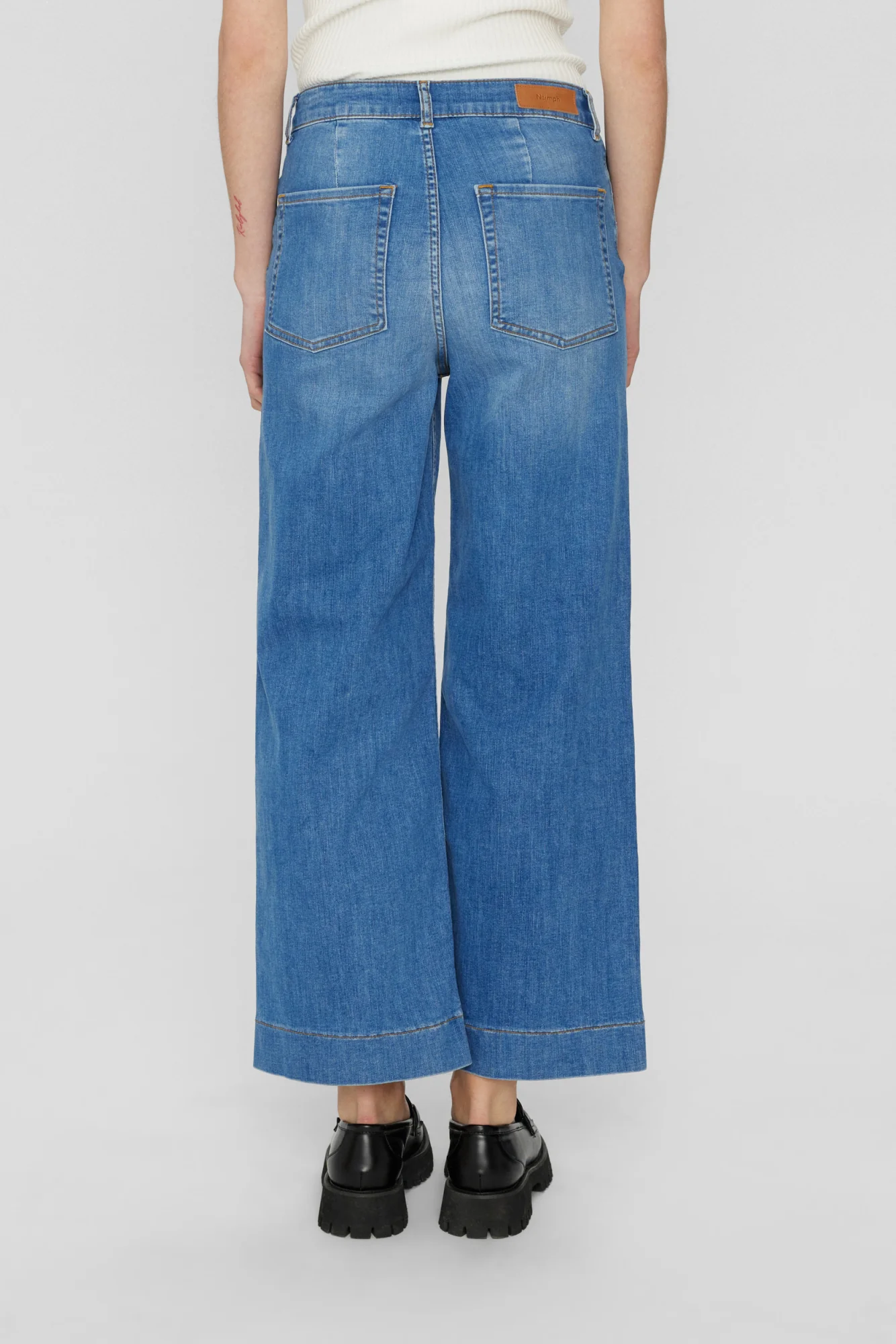 Jeans - Image 2