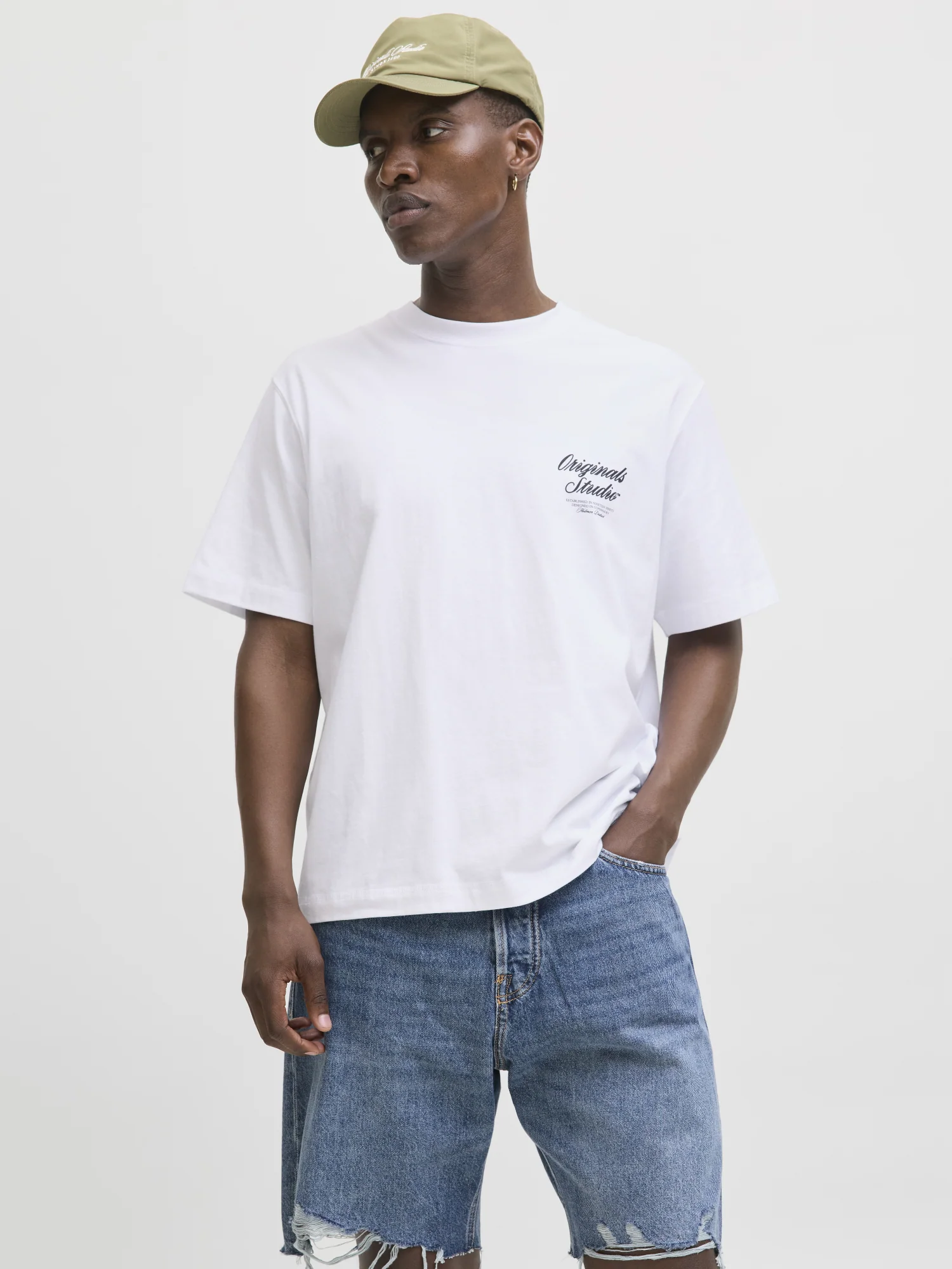 T-Shirt mit großem Rückenprint - Image 10
