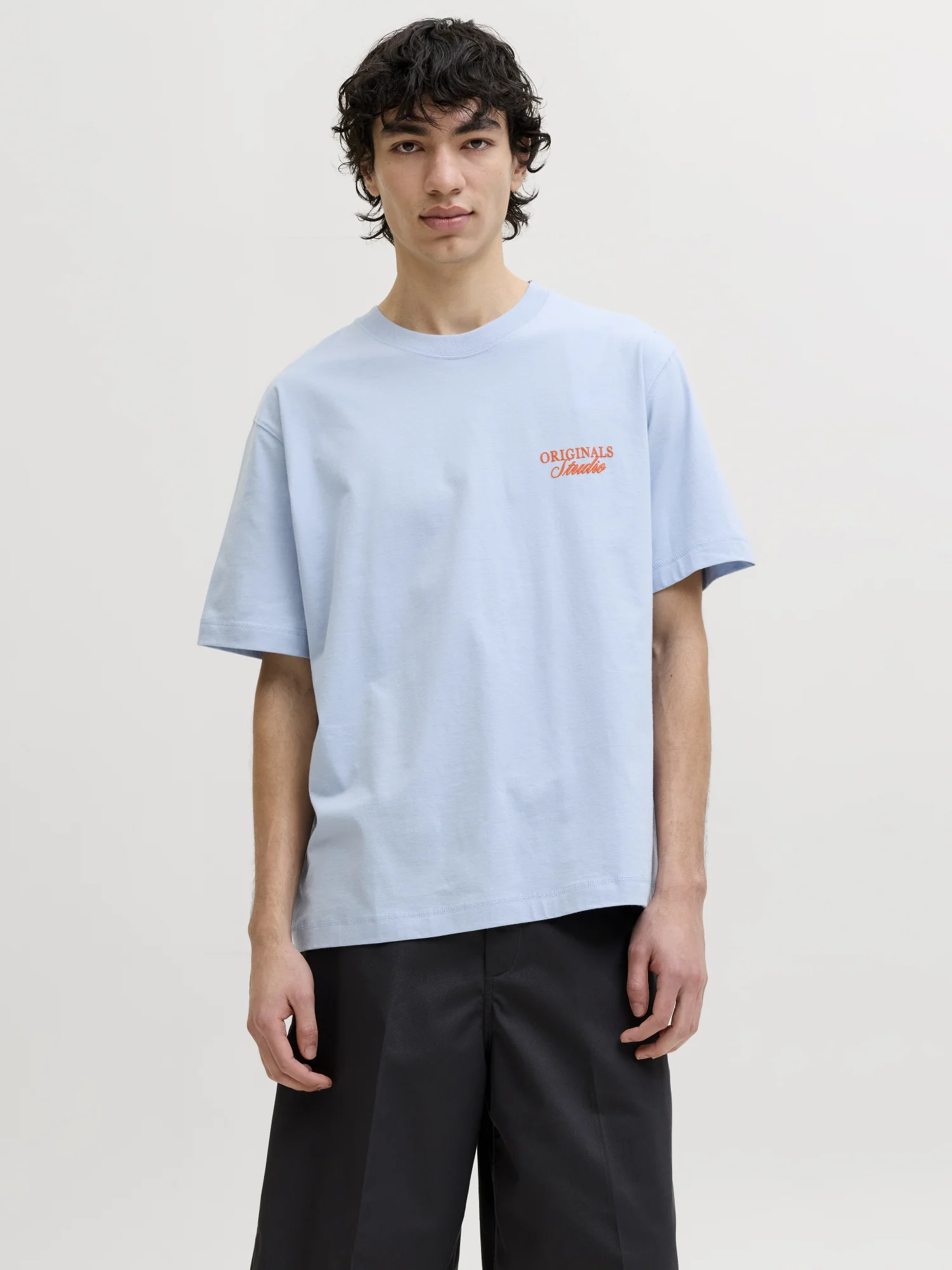 T-Shirt mit großem Rückenprint - Image 11