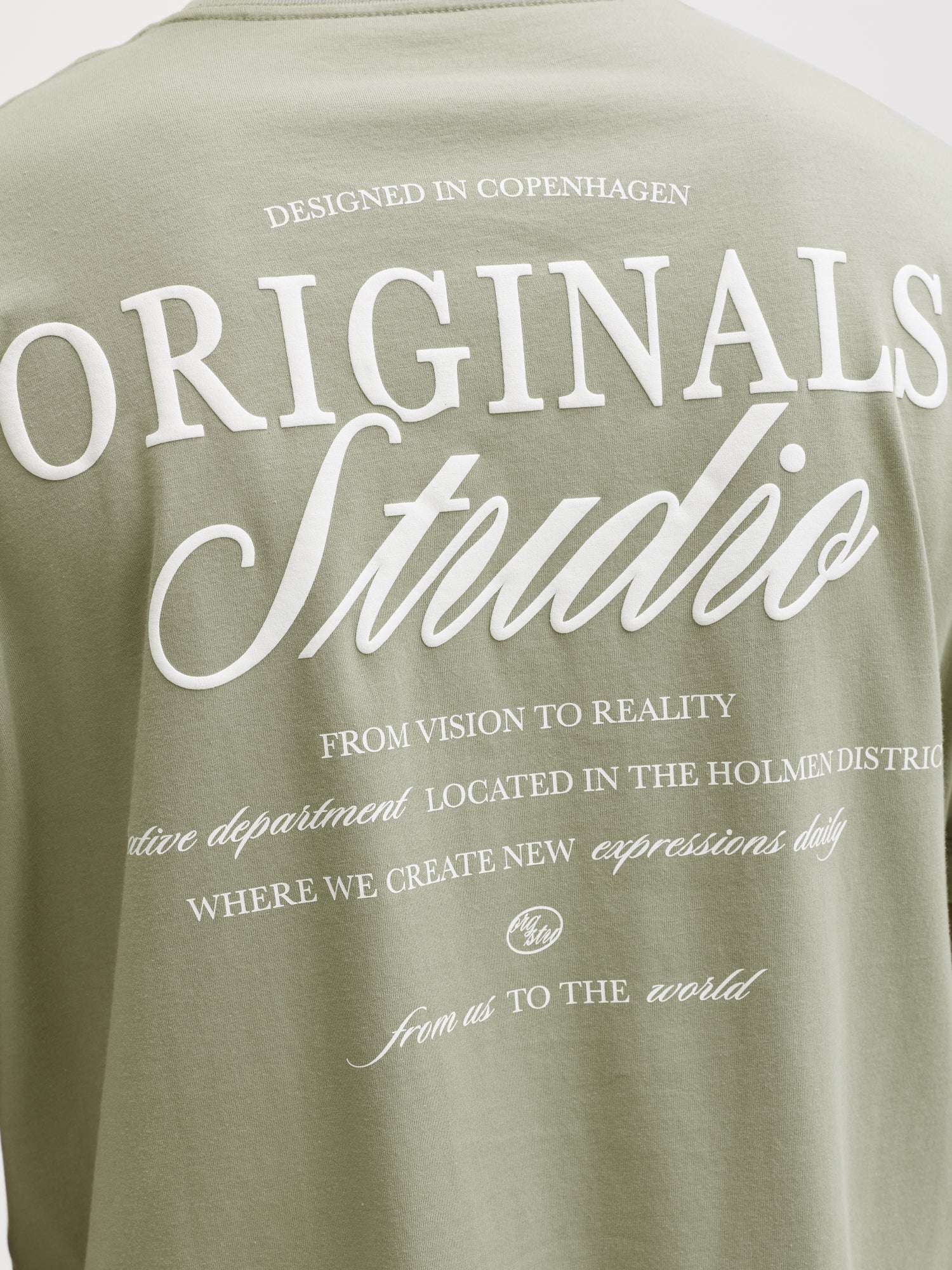 T-Shirt mit großem Rückenprint - Image 13