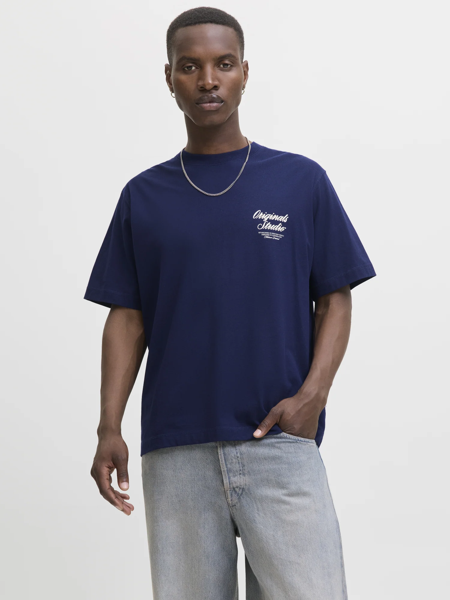 T-Shirt mit großem Rückenprint - Image 8