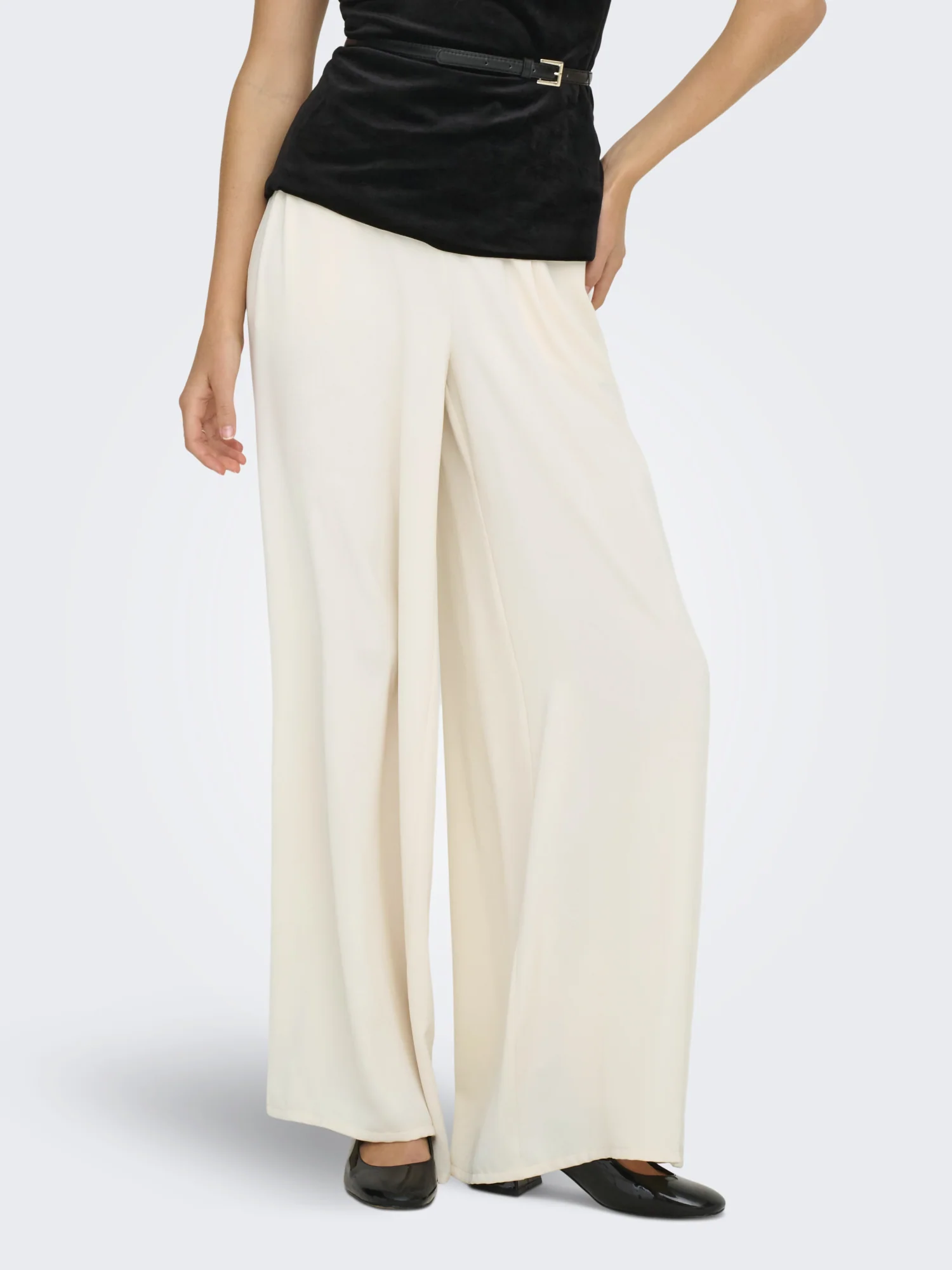 Hose mit weitem Beinschnitt - Image 4