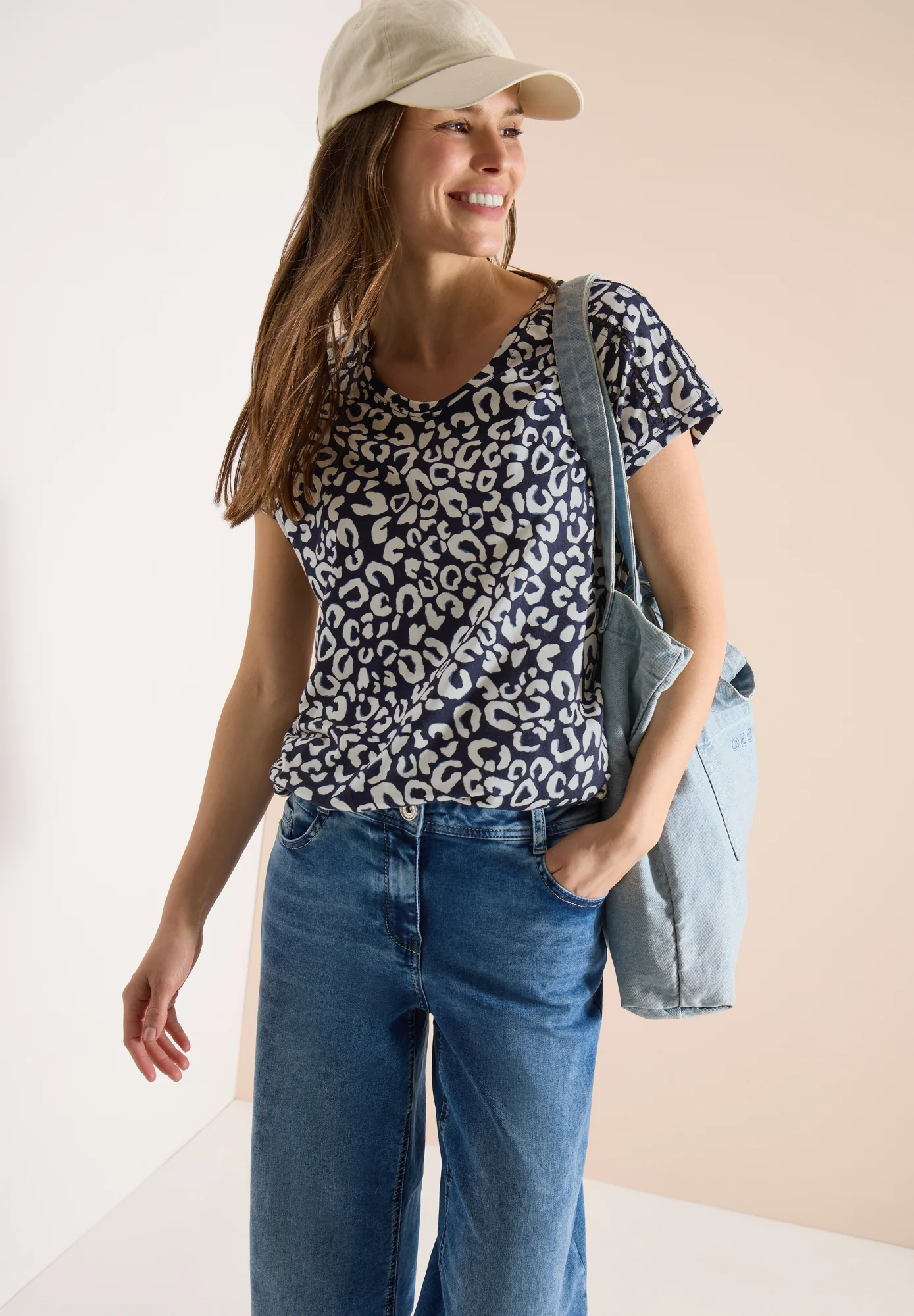 Shirt mit Spitzendetail - Image 2