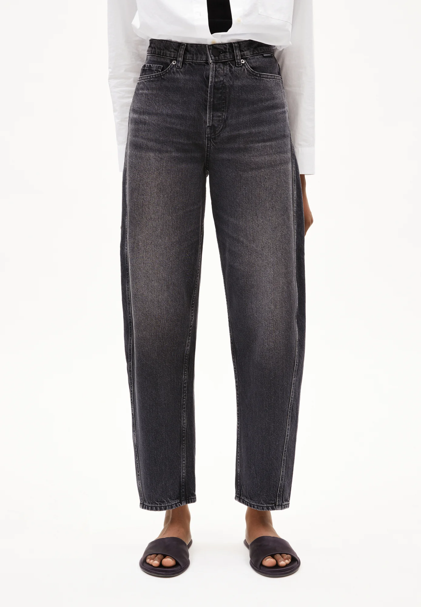Barrel Jeans - Image 2