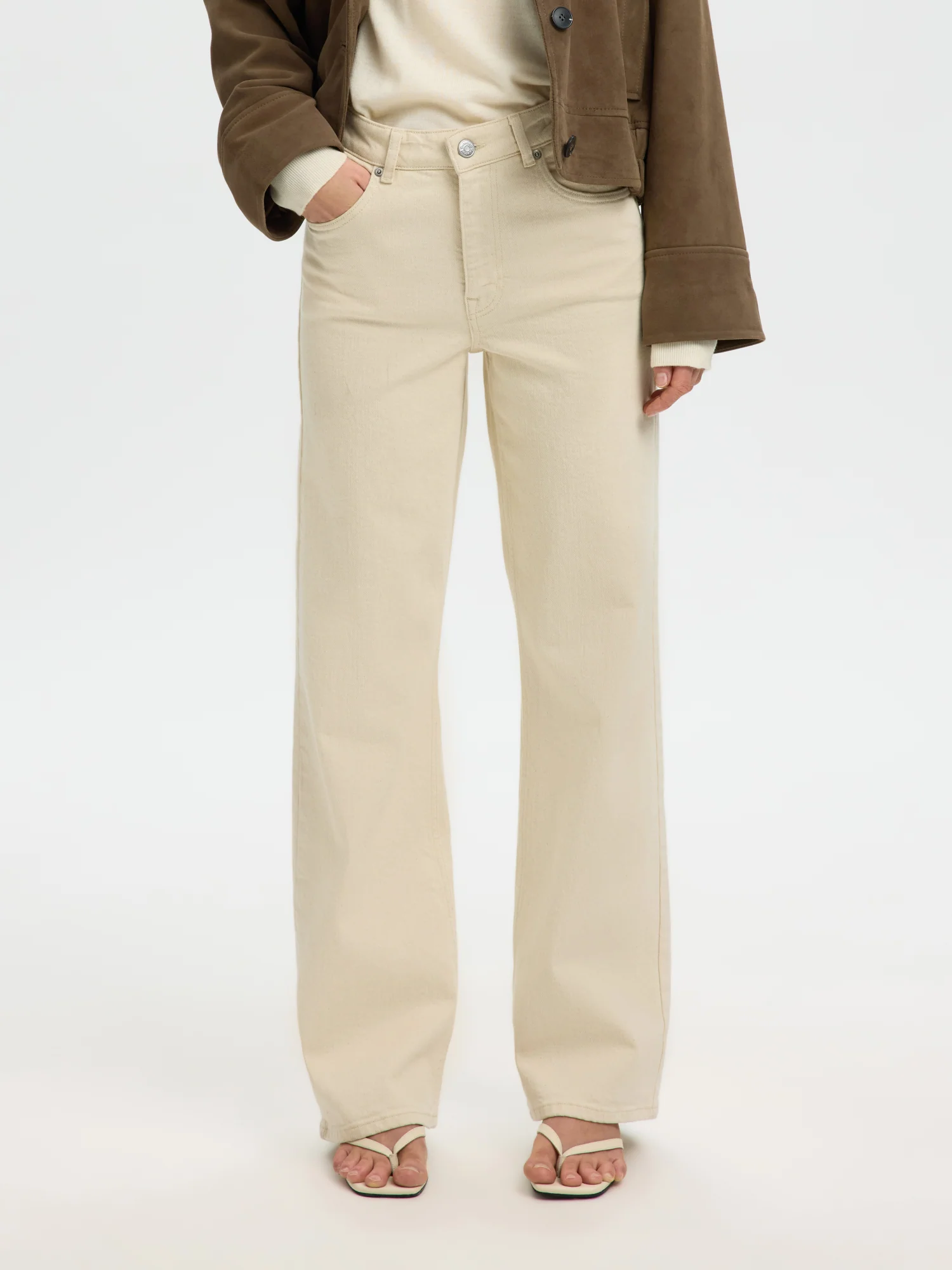 Wide-Fit Jeans - Image 2