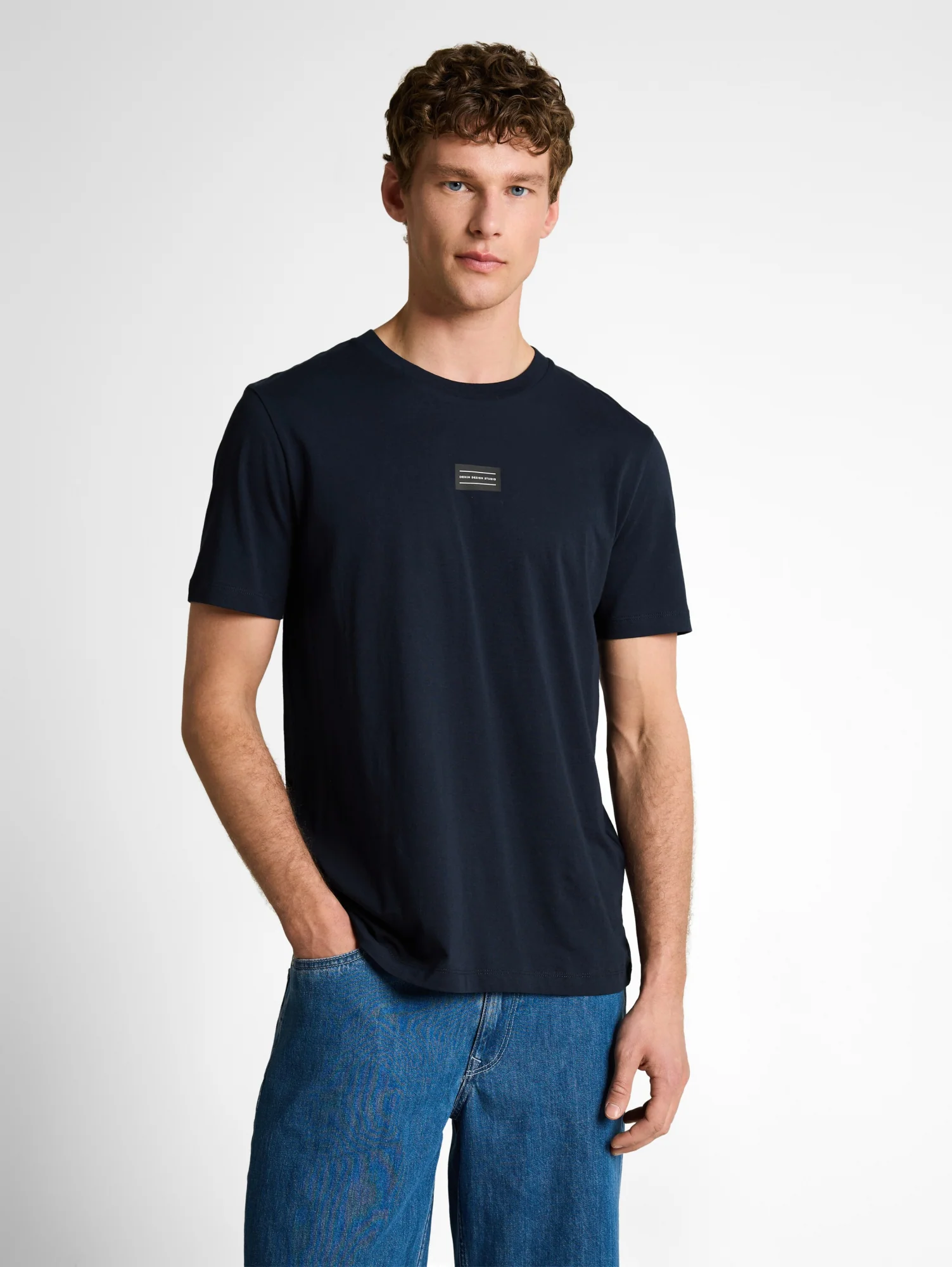 T-Shirt mit Logo Print - Image 9