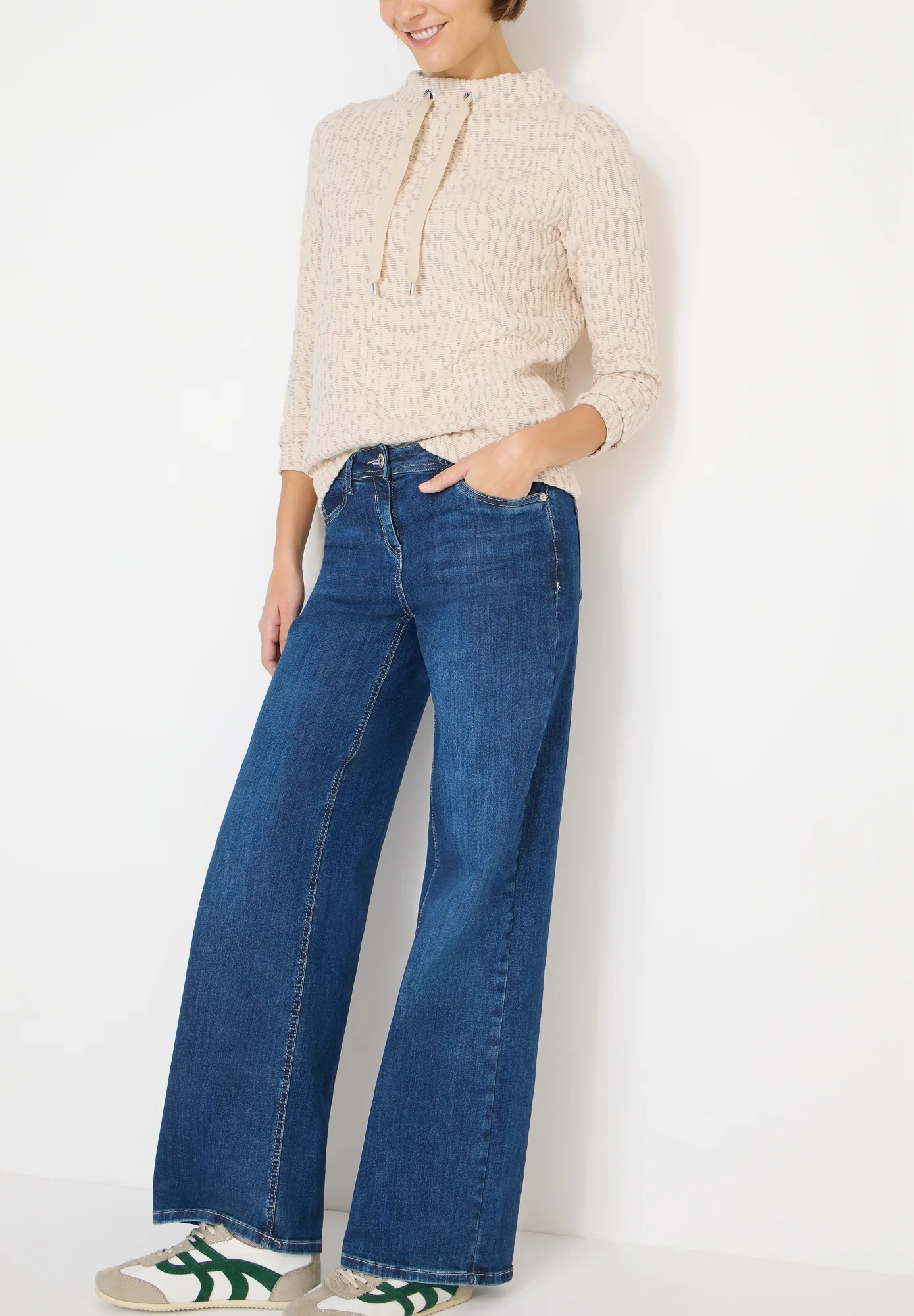 Sweatshirt - Image 3