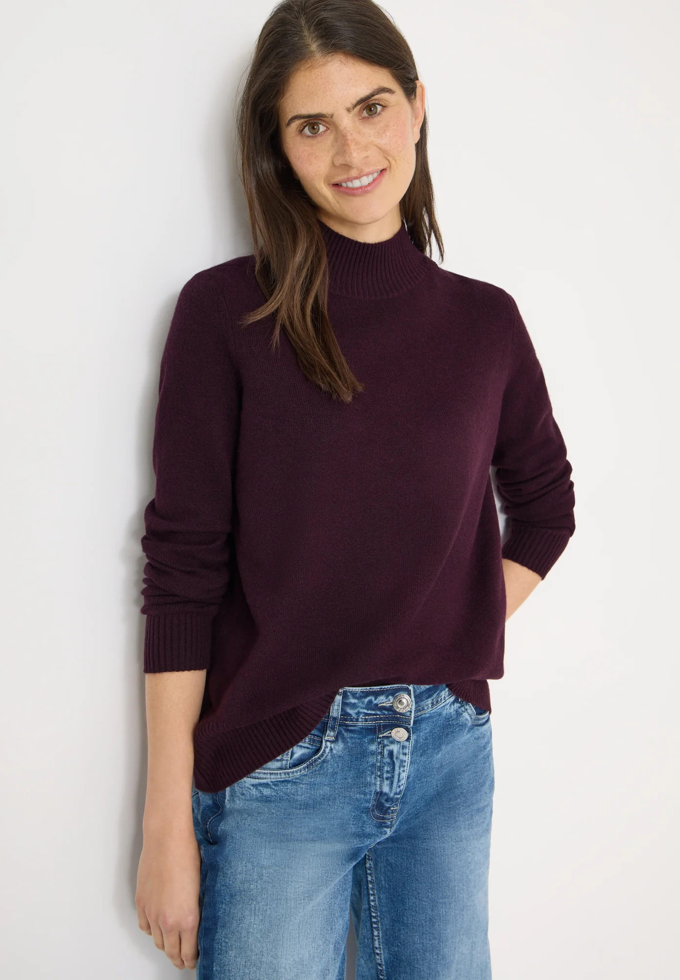 Cosy Turtleneck Pullover - Image 5