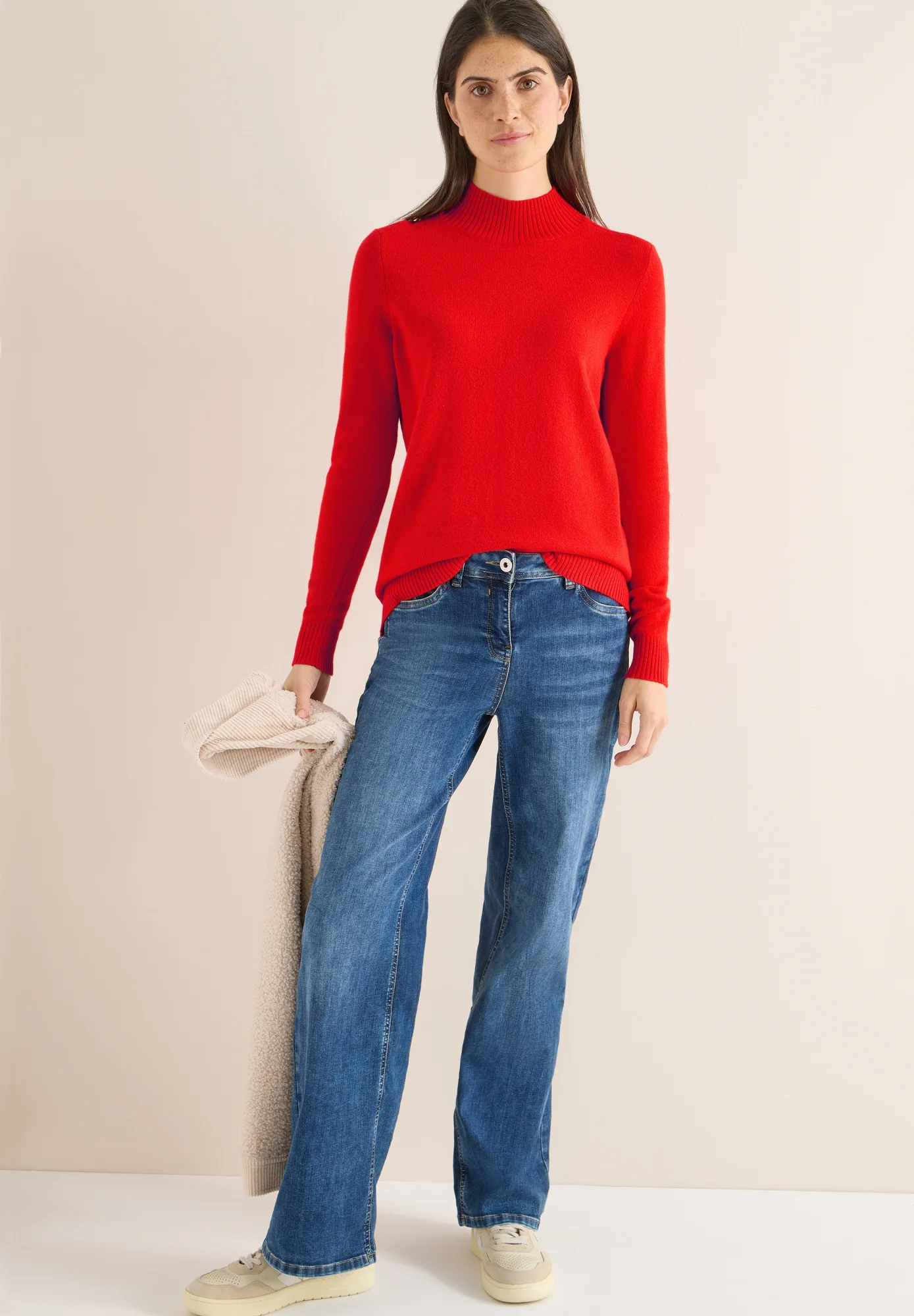 Cosy Turtleneck Pullover - Image 6