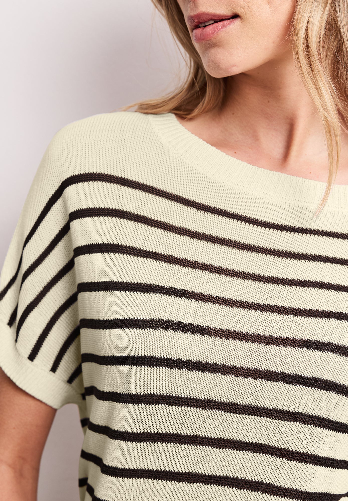 Pullover mit Boatneck und Streifen - Image 3
