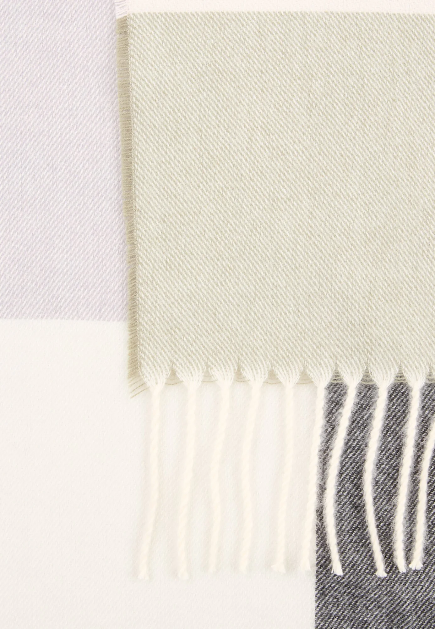 Schal aus recyceltem Polyester