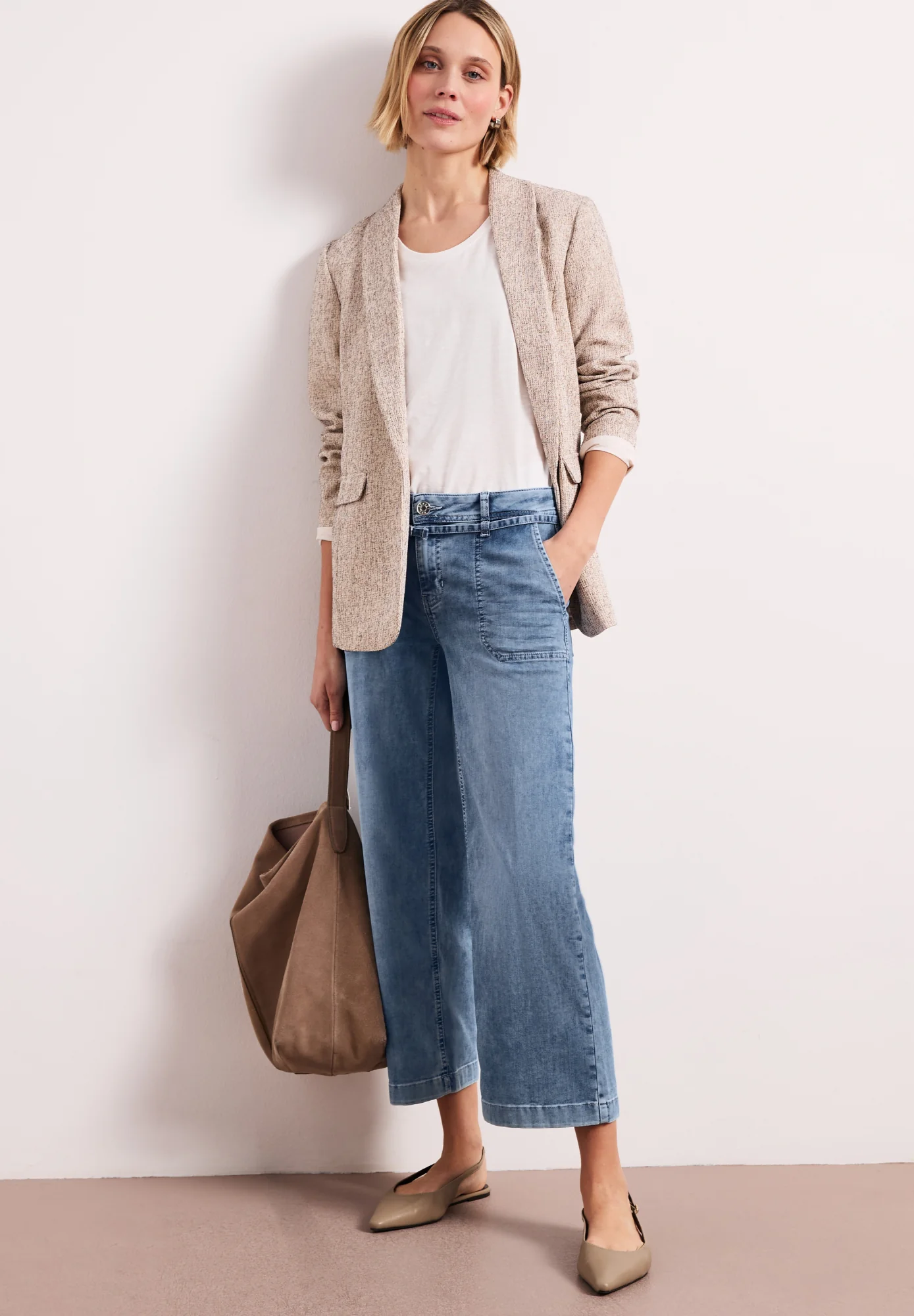 Mid Waist Wide Leg Jeans im Loose Fit - Image 2