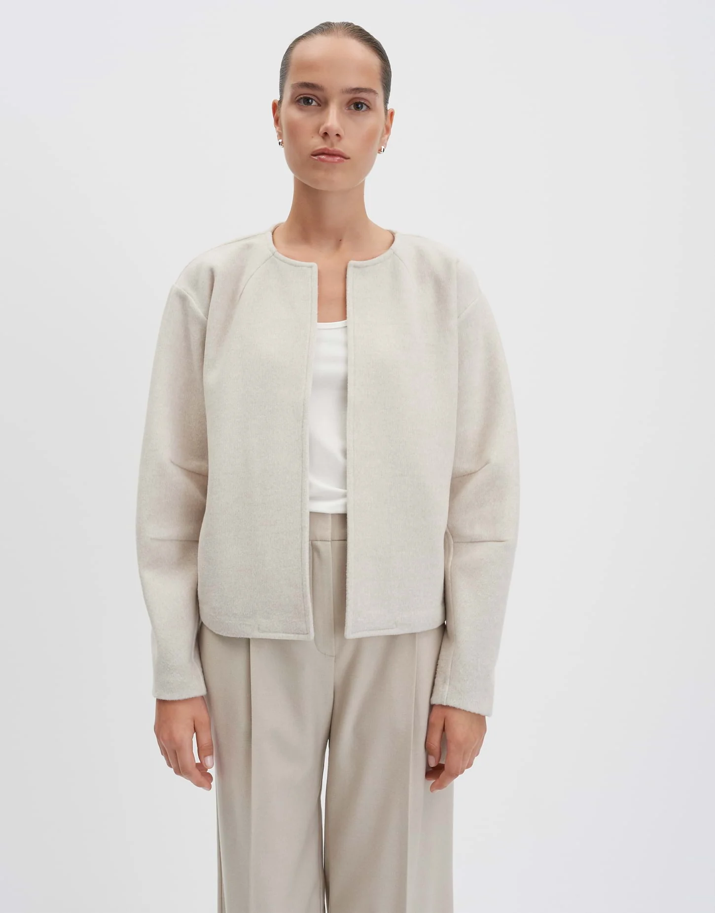 Sweatjacke "Ubea" - Image 2