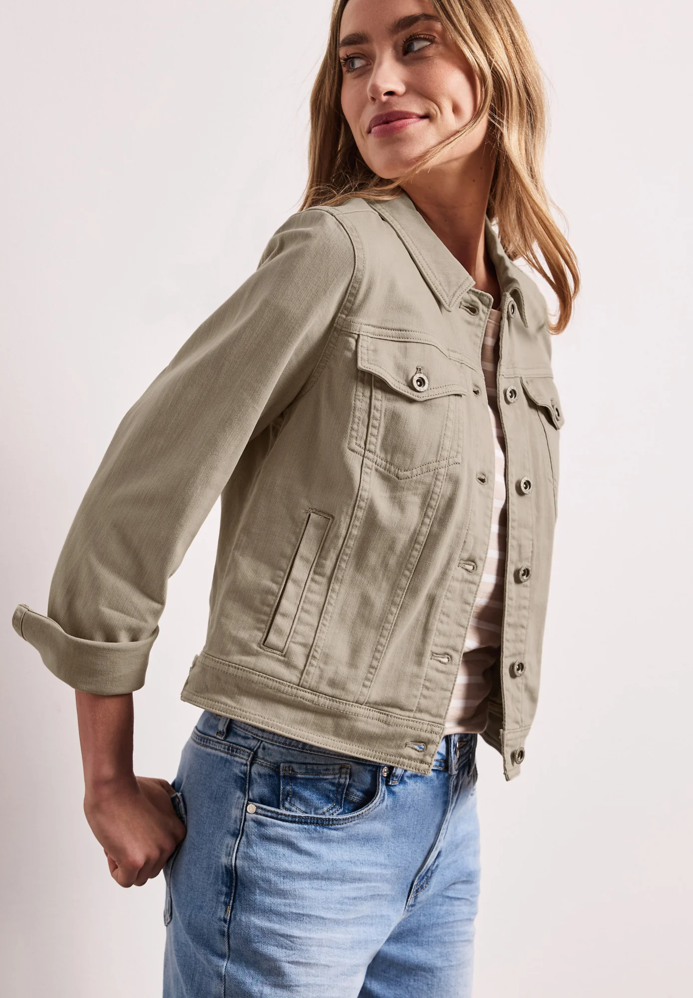 Jacke im Colored-Denim-Look mit Taschen - Image 2