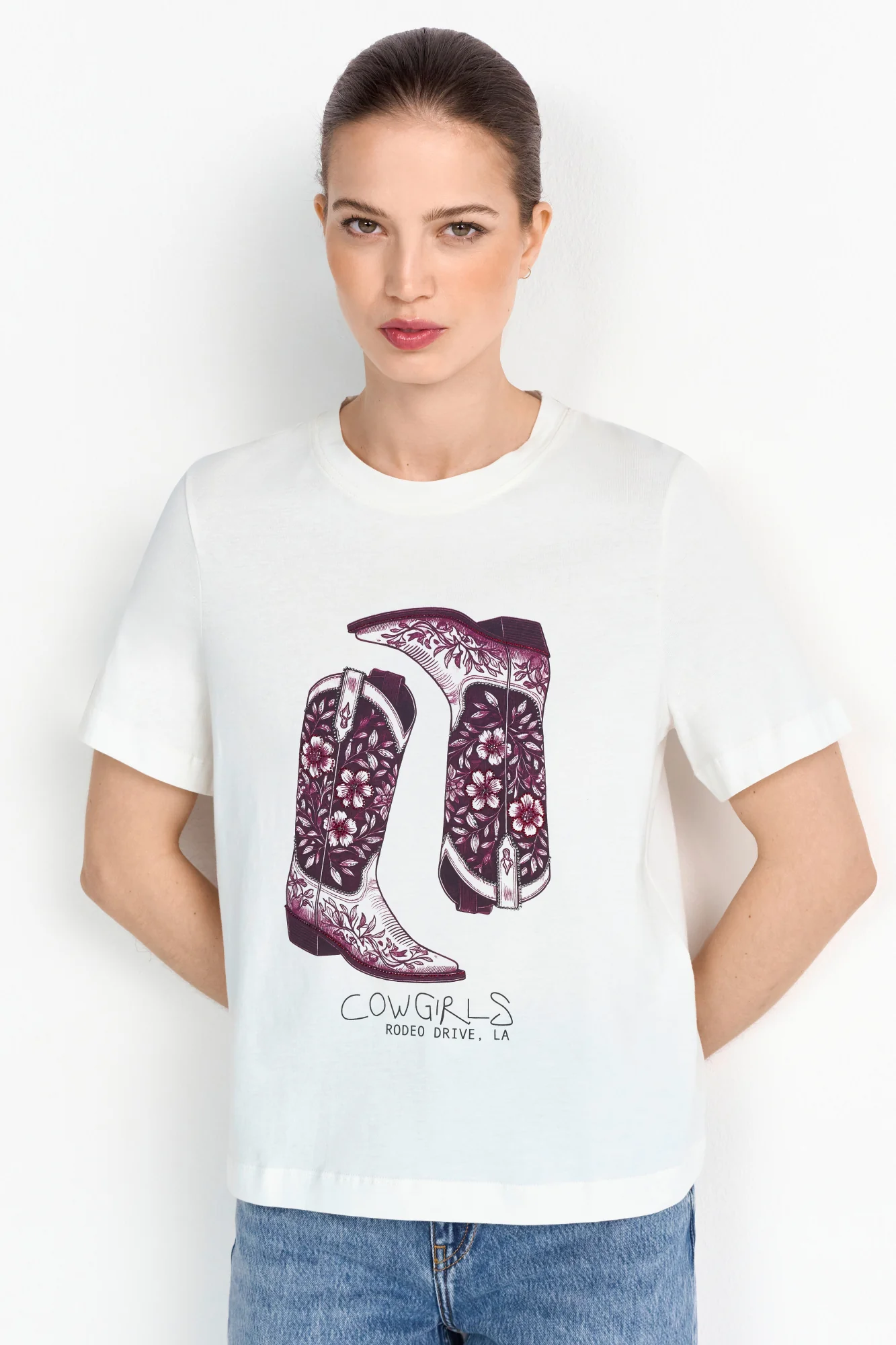 Elegant Fit T-Shirt - Image 2