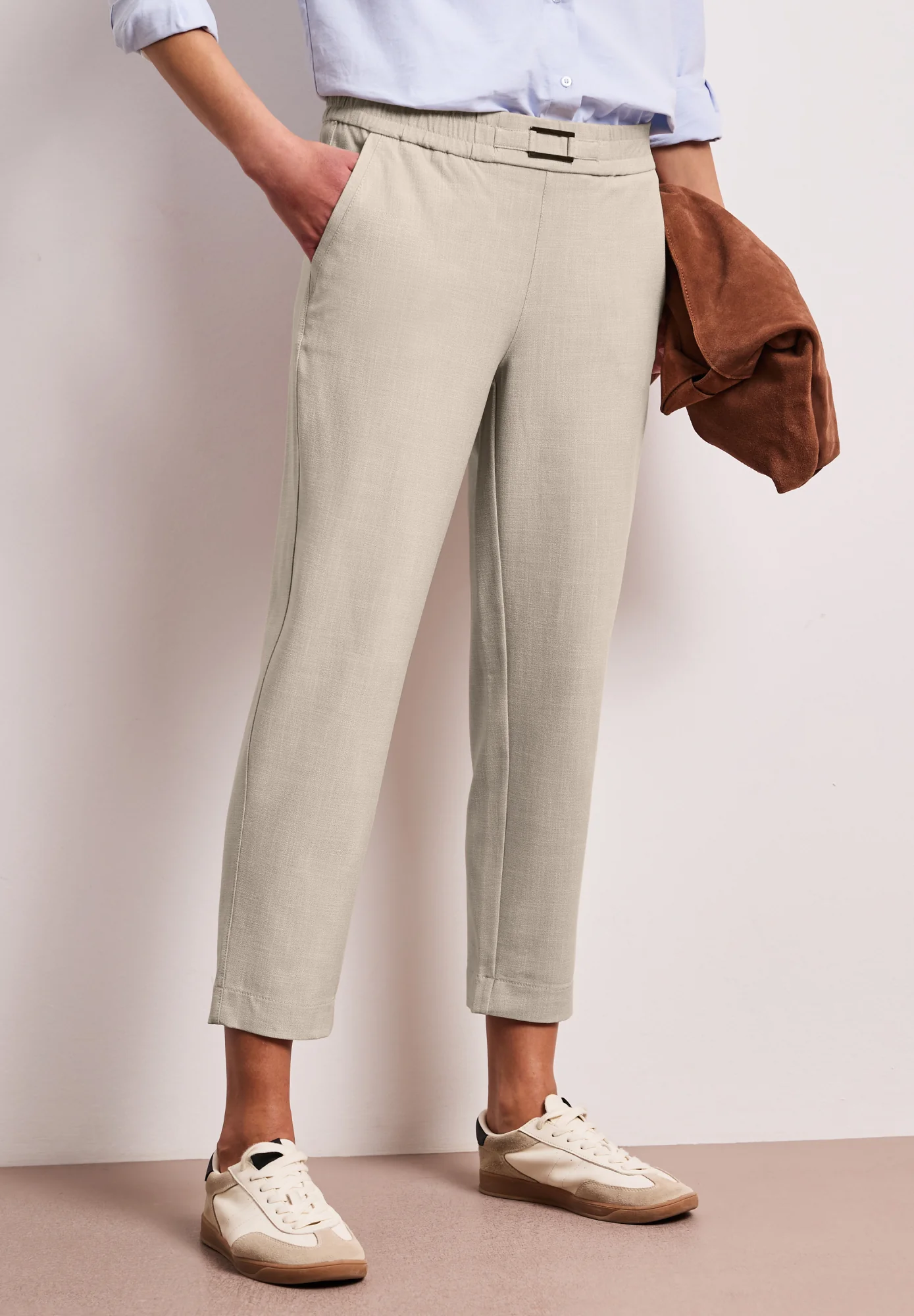 Mid Waist Slim Leg Hose mit Schnalle - Image 2