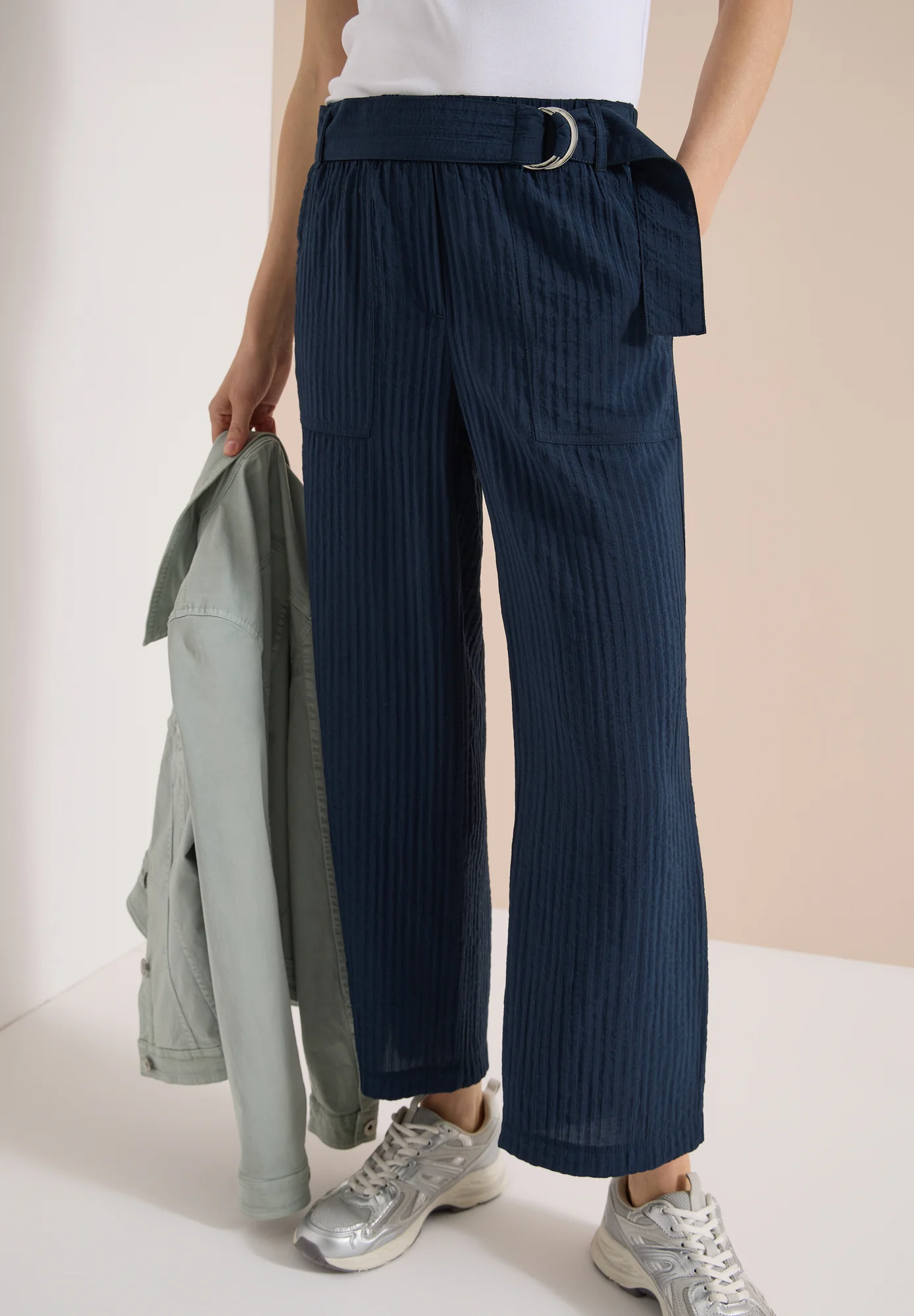 Hose im Loose Fit - Image 3
